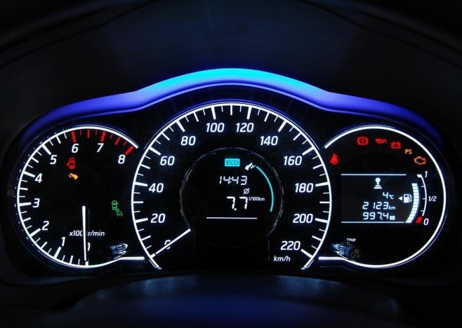 Instrument clusters (dashboard displays)